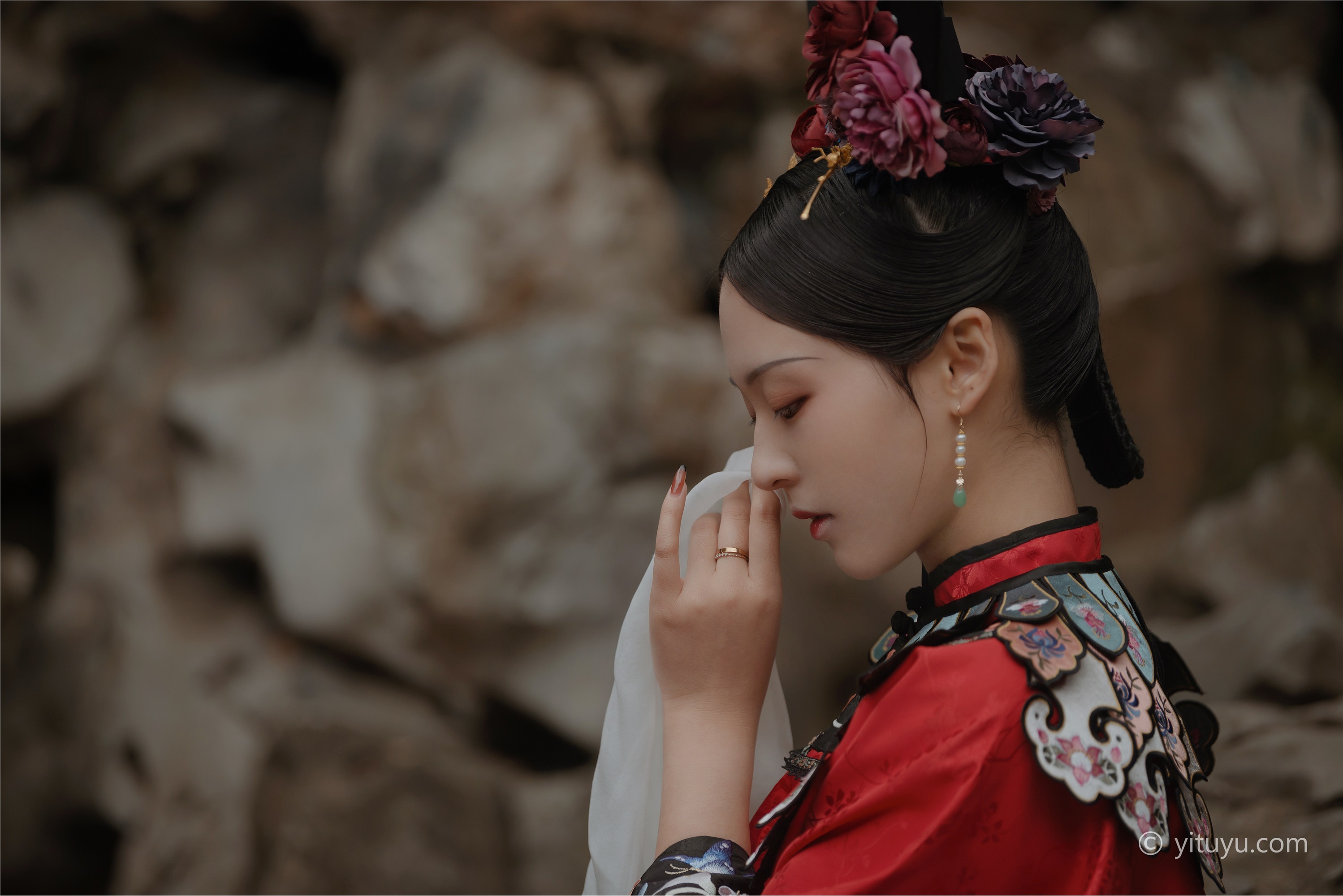 YITUYU艺图语 2021.08.10 晚秋 苏苏